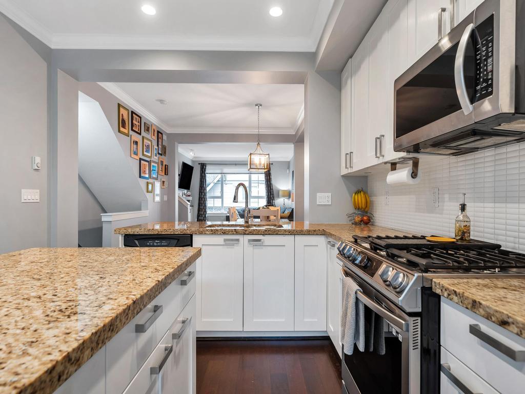 Listing Image for R3090502