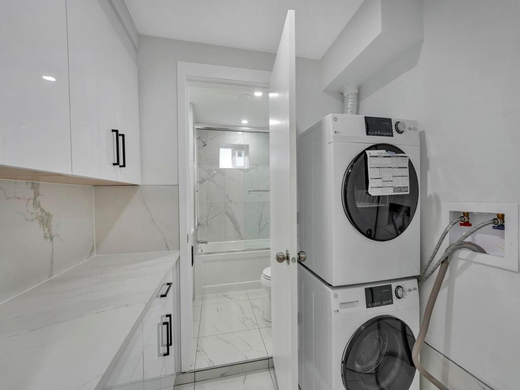 Listing Image for R3090504