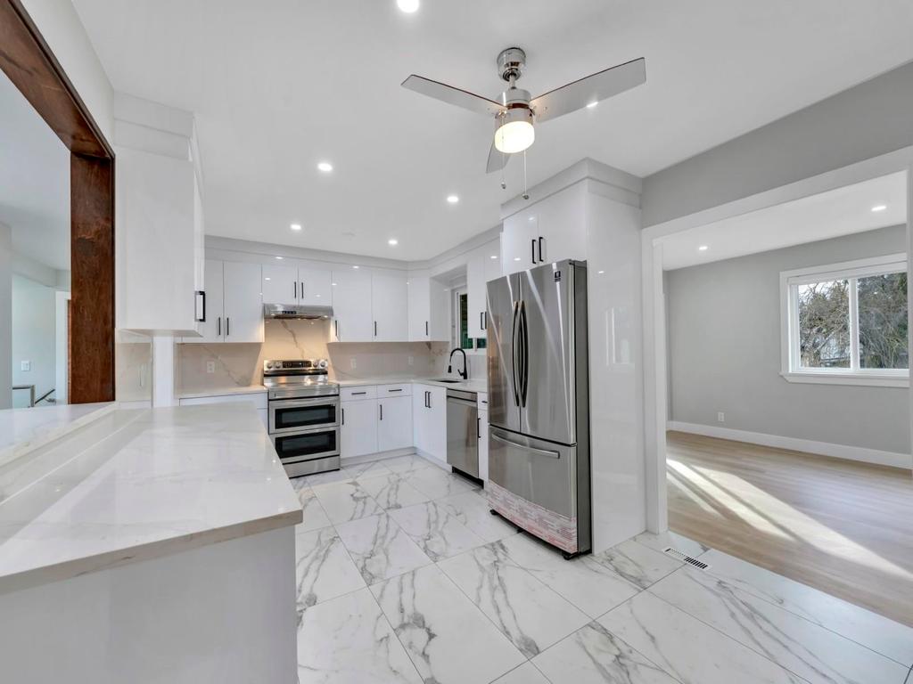 Listing Image for R3090504