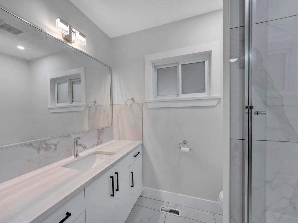 Listing Image for R3090504