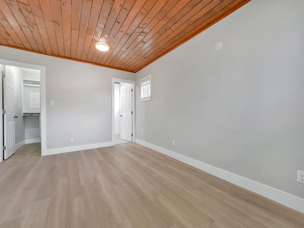 Listing Image for R3090504