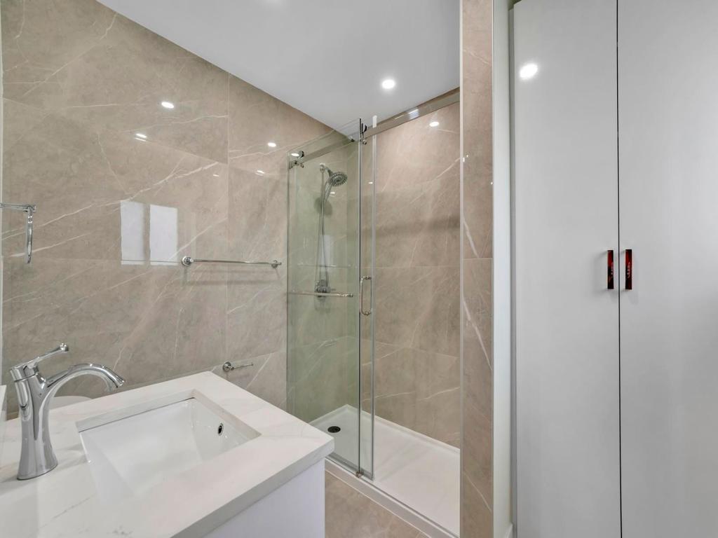 Listing Image for R3090504