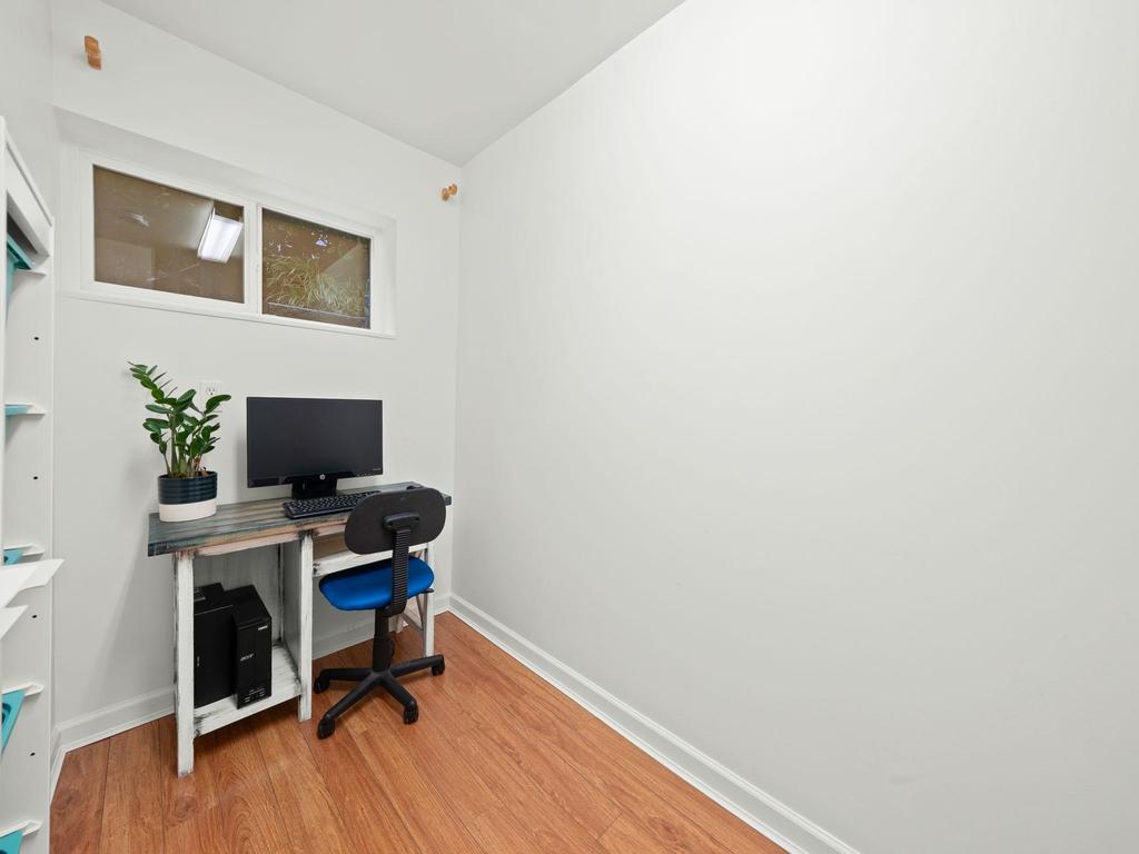 Listing Image for R3090513