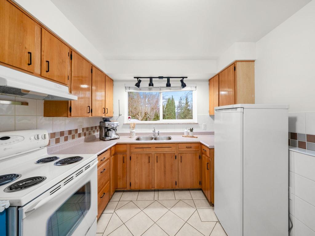 Listing Image for R3090513