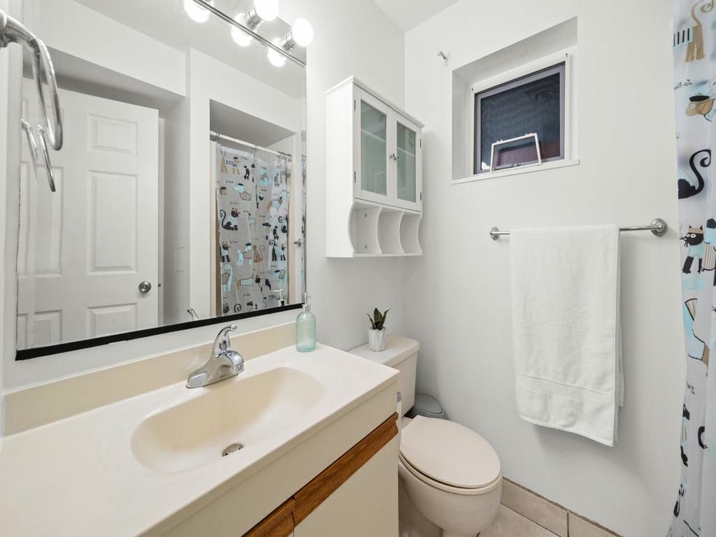 Listing Image for R3090513