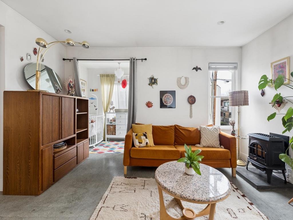 Listing Image for R3090516