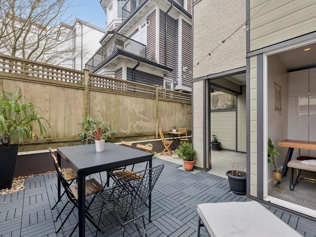 Listing Image for R3090516