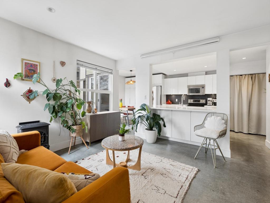 Listing Image for R3090516