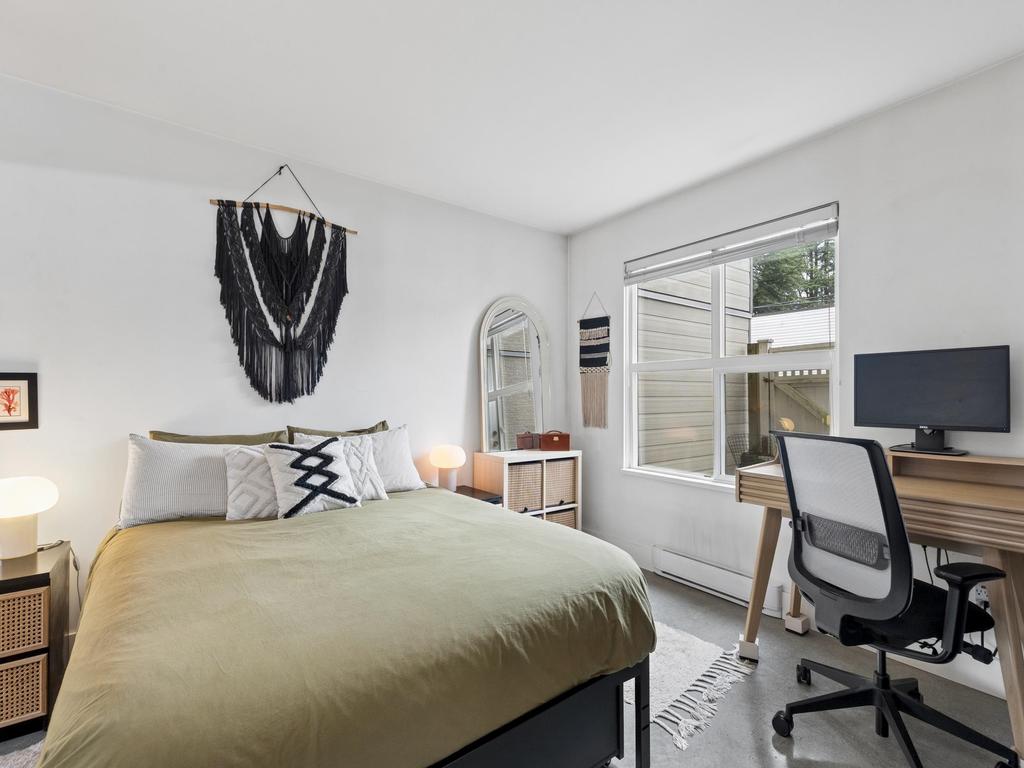 Listing Image for R3090516