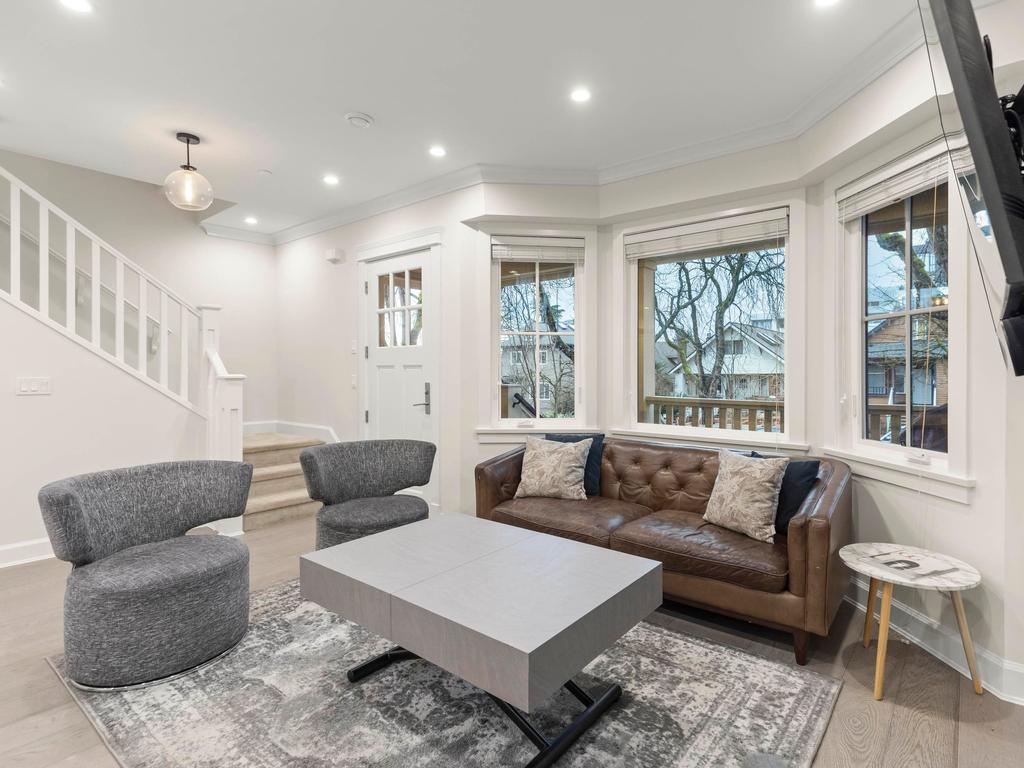 Listing Image for R3090526