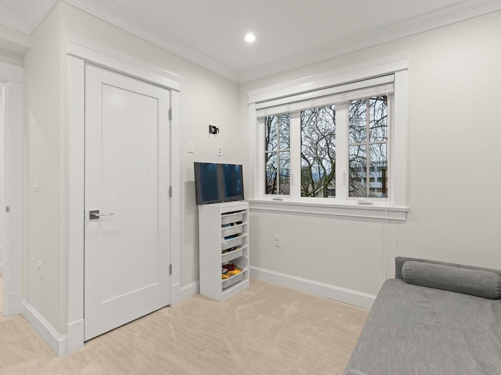 Listing Image for R3090526