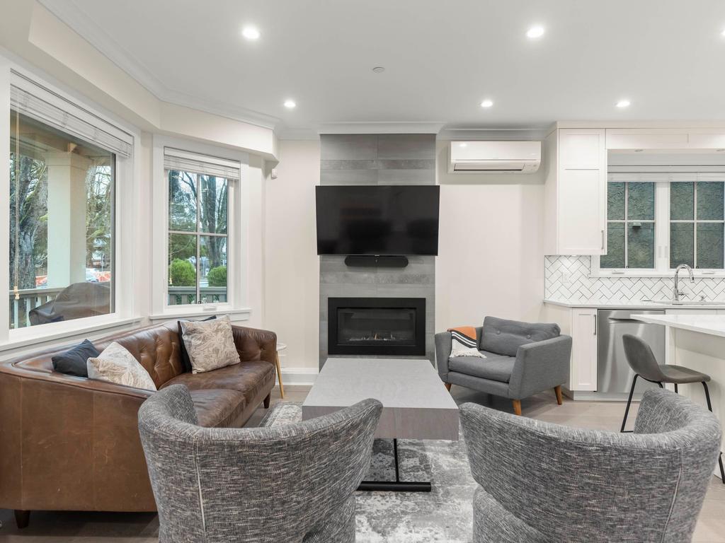 Listing Image for R3090526