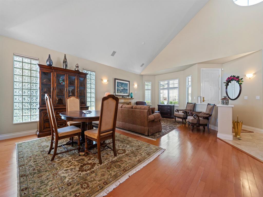 Listing Image for R3090527