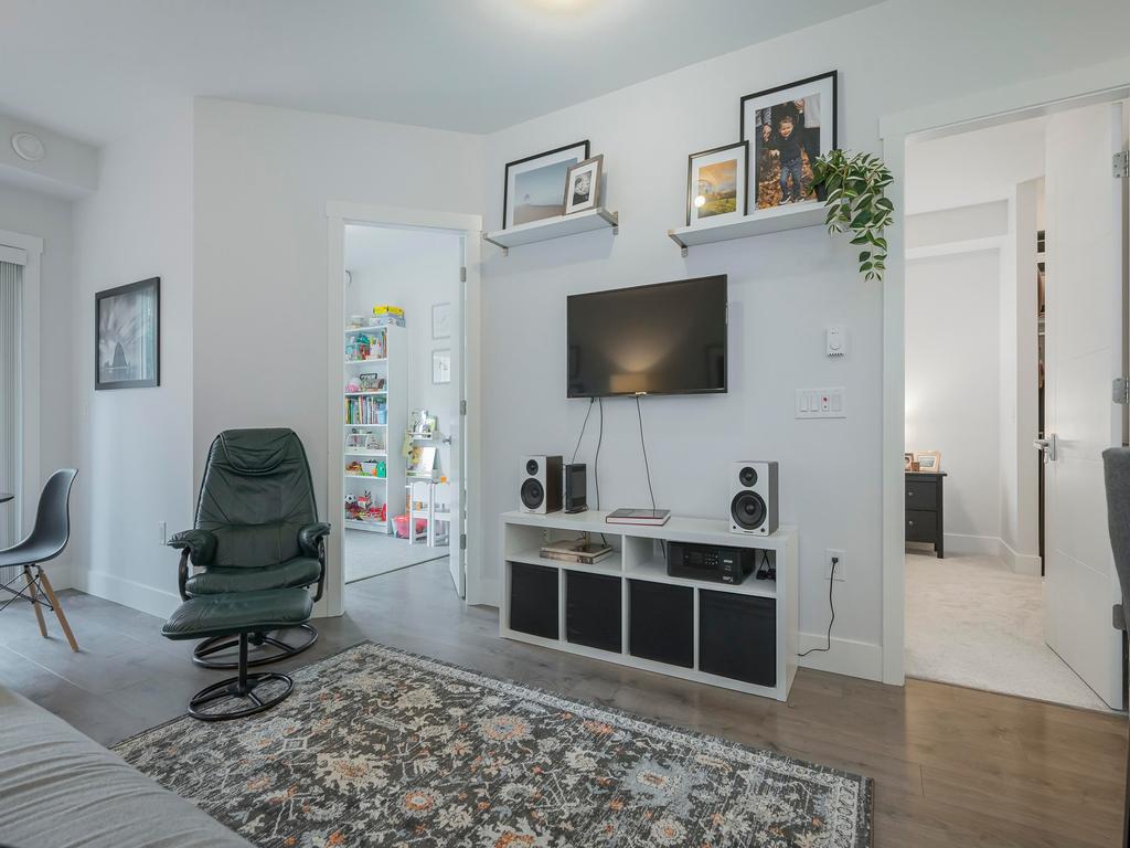 Listing Image for R3090530