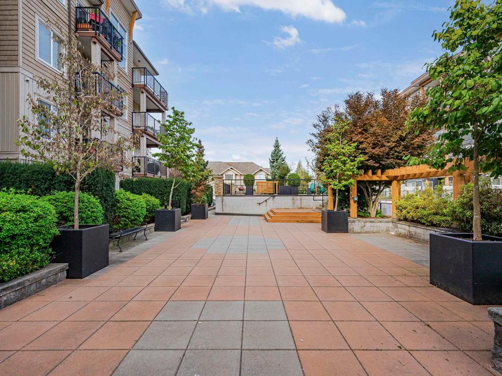 Listing Image for R3090530