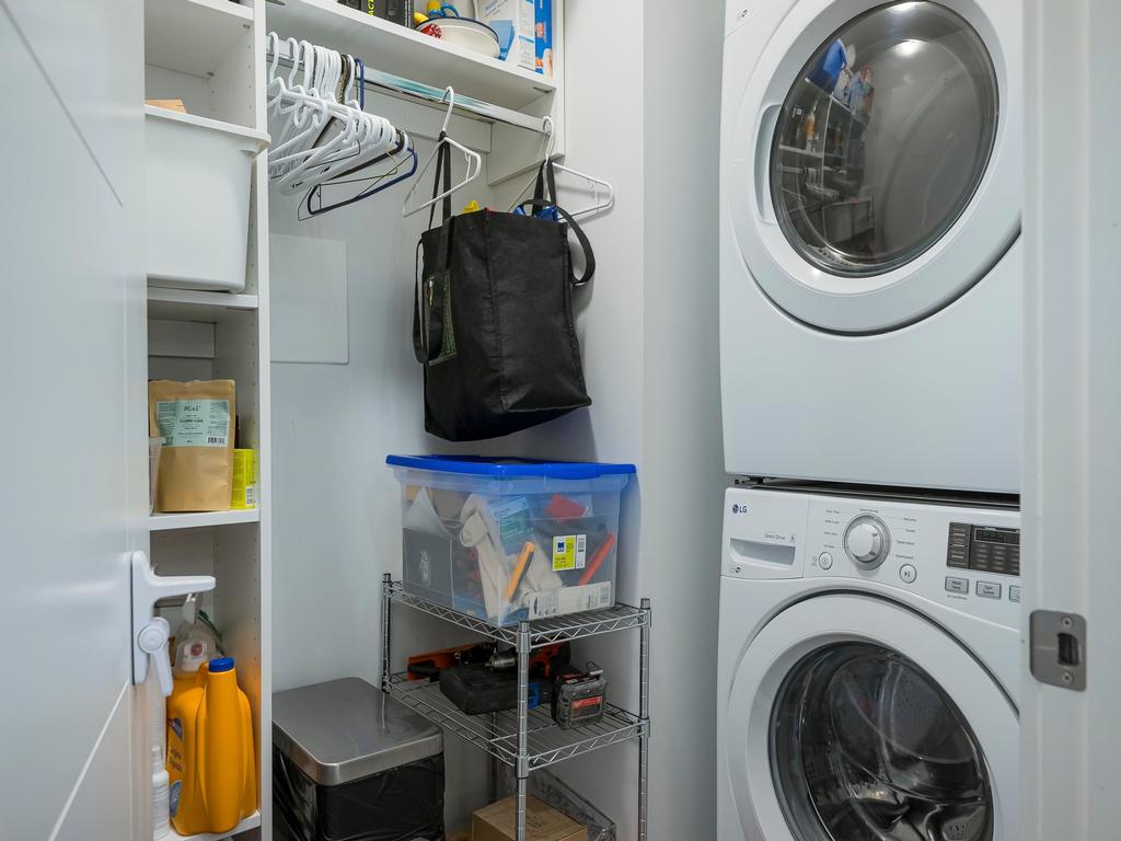 Listing Image for R3090530