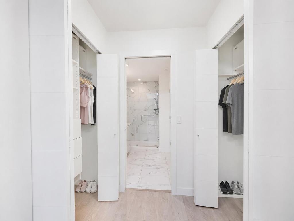 Listing Image for R3090532