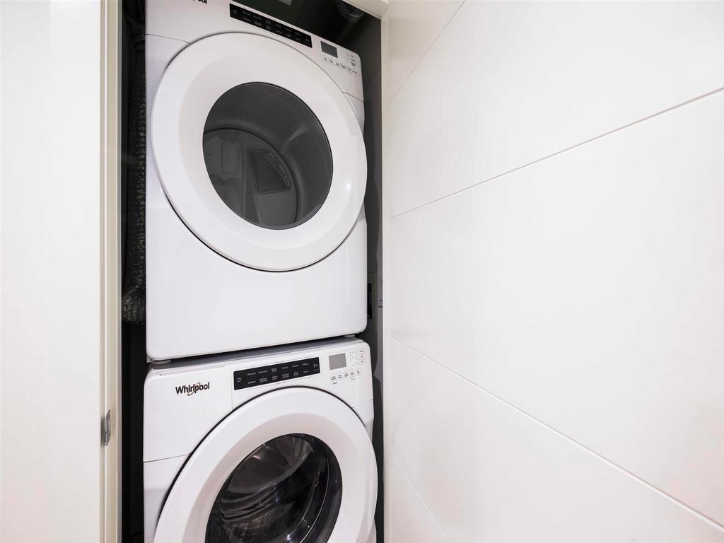 Listing Image for R3090532