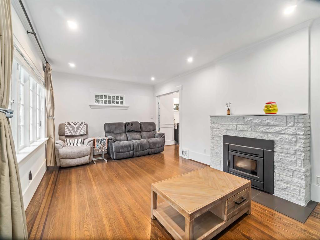 Listing Image for R3090537