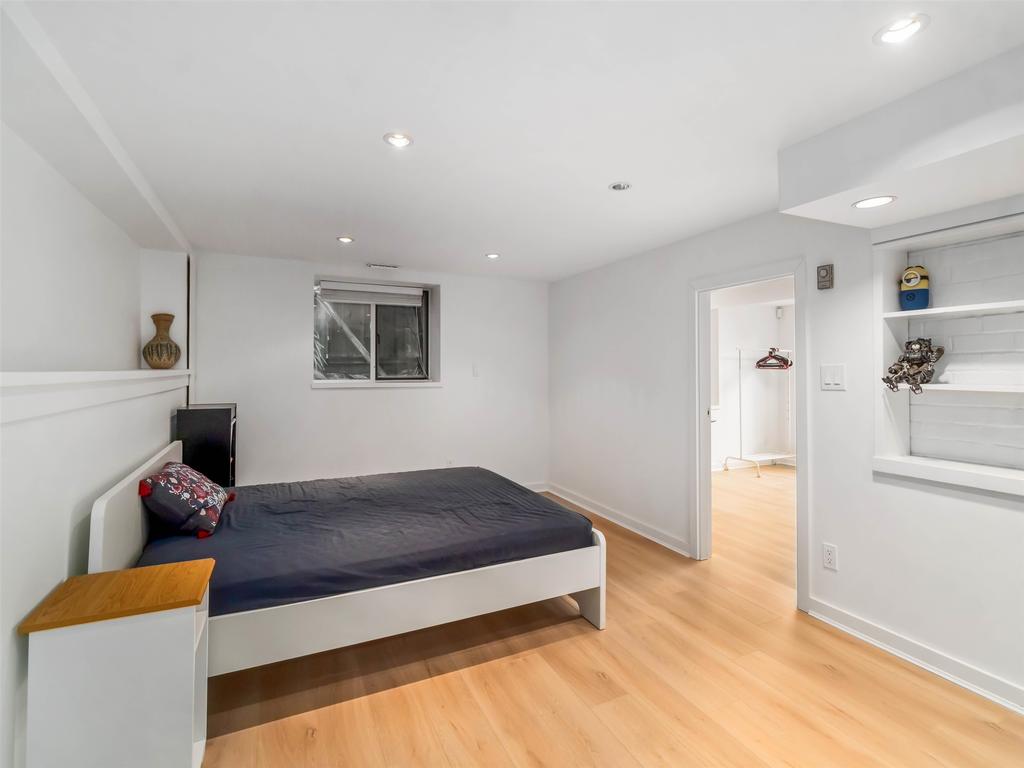 Listing Image for R3090537