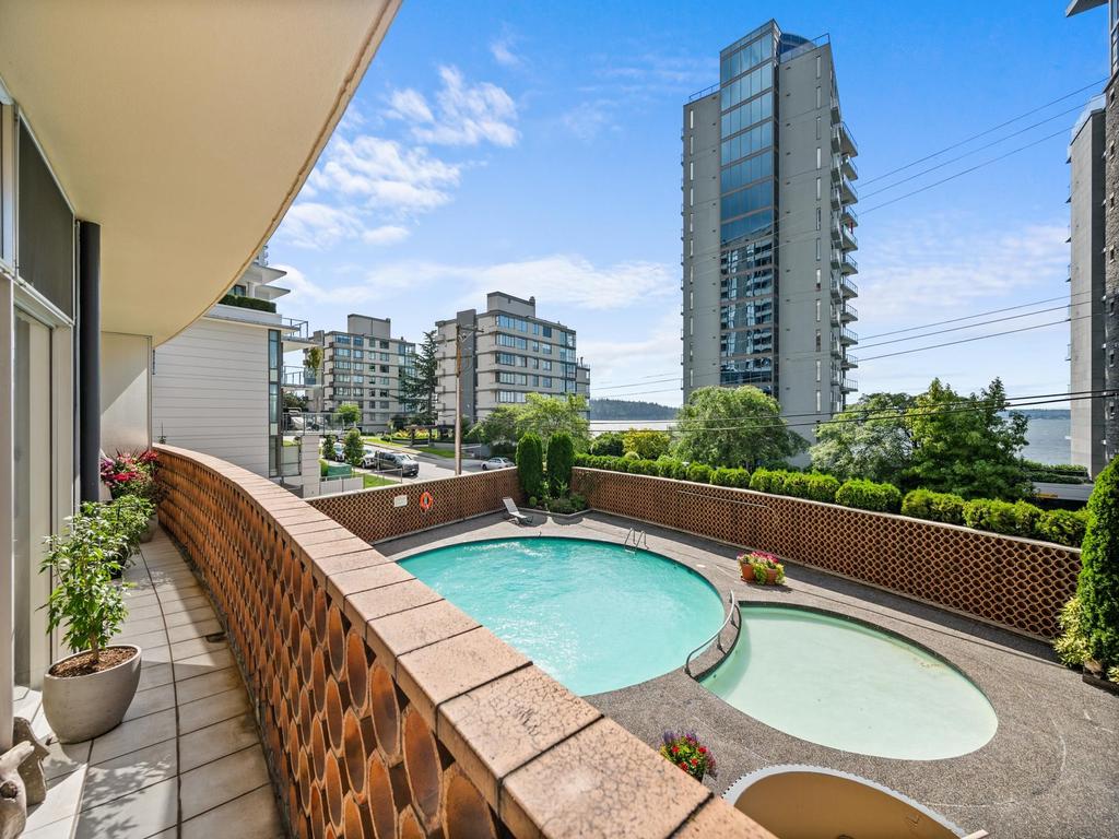 Listing Image for R3090542