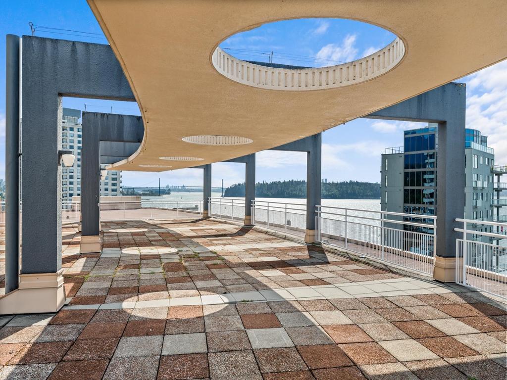 Listing Image for R3090542