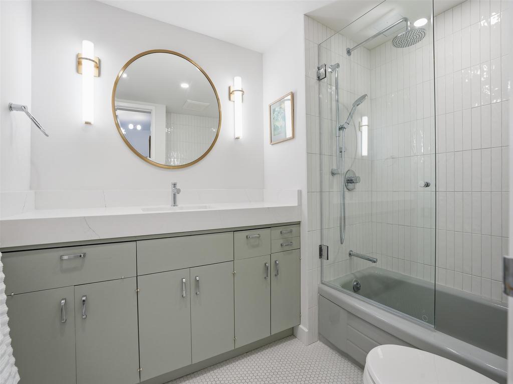 Listing Image for R3090542