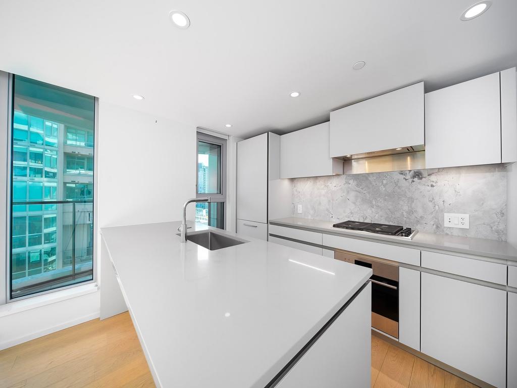 Listing Image for R3090551