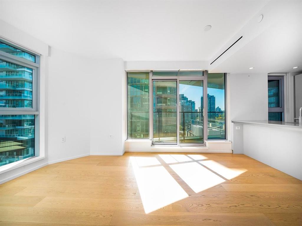 Listing Image for R3090551