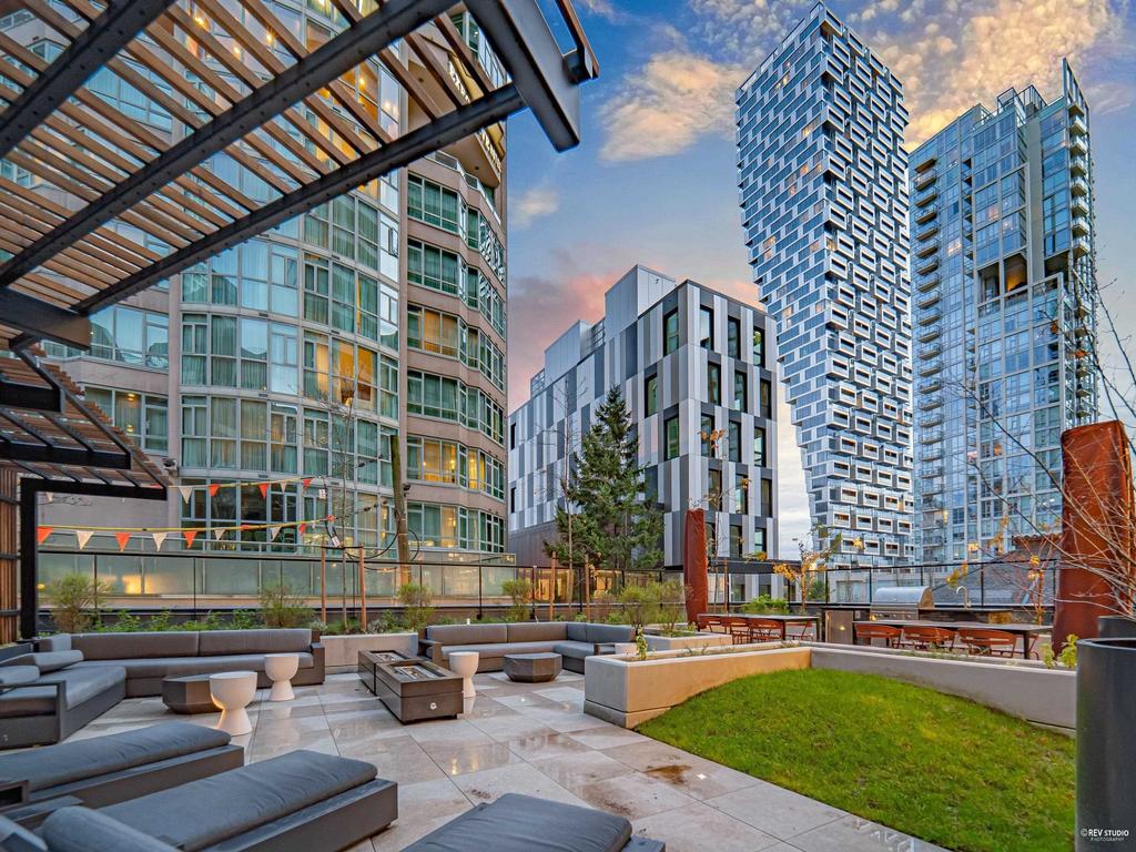 Listing Image for R3090551