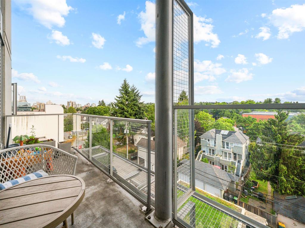 Listing Image for R3090555