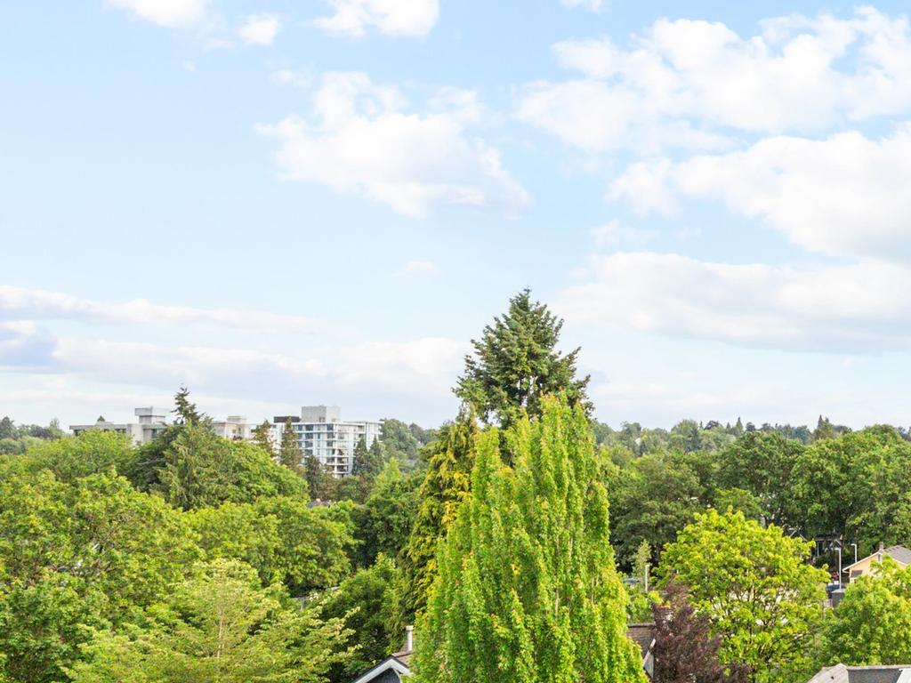 Listing Image for R3090555