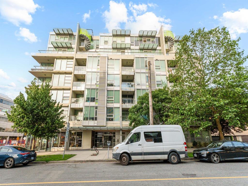 Listing Image for R3090555