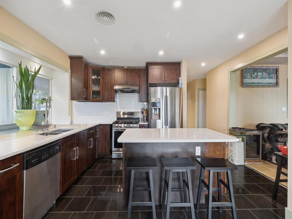 Listing Image for R3090565