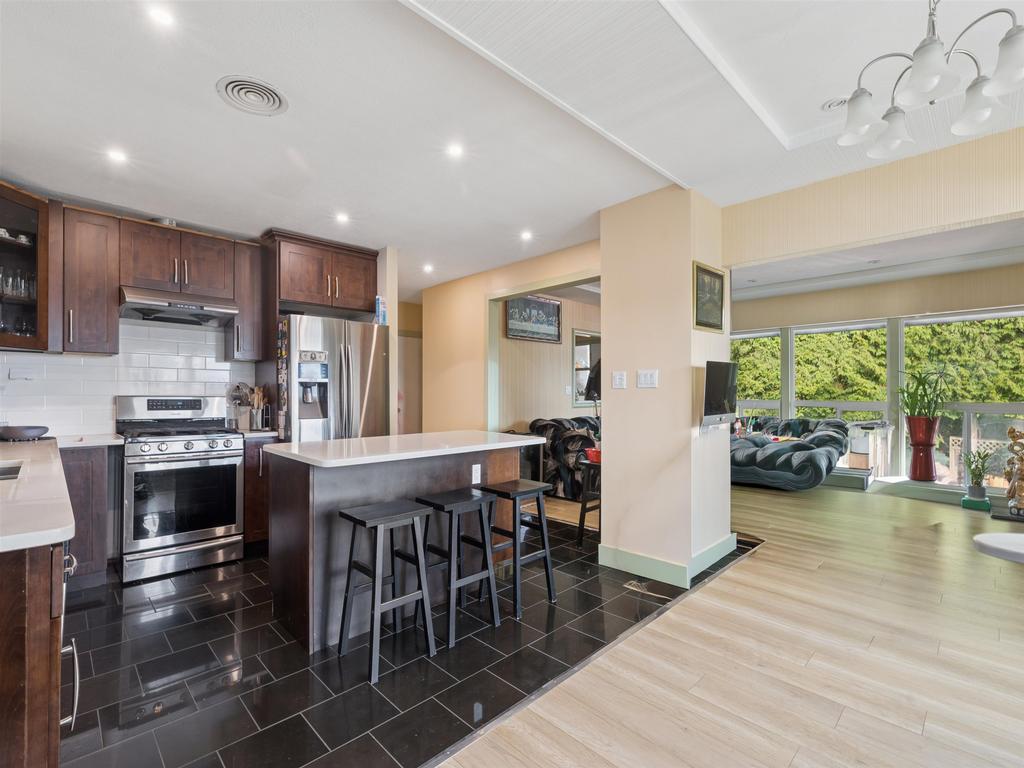 Listing Image for R3090565