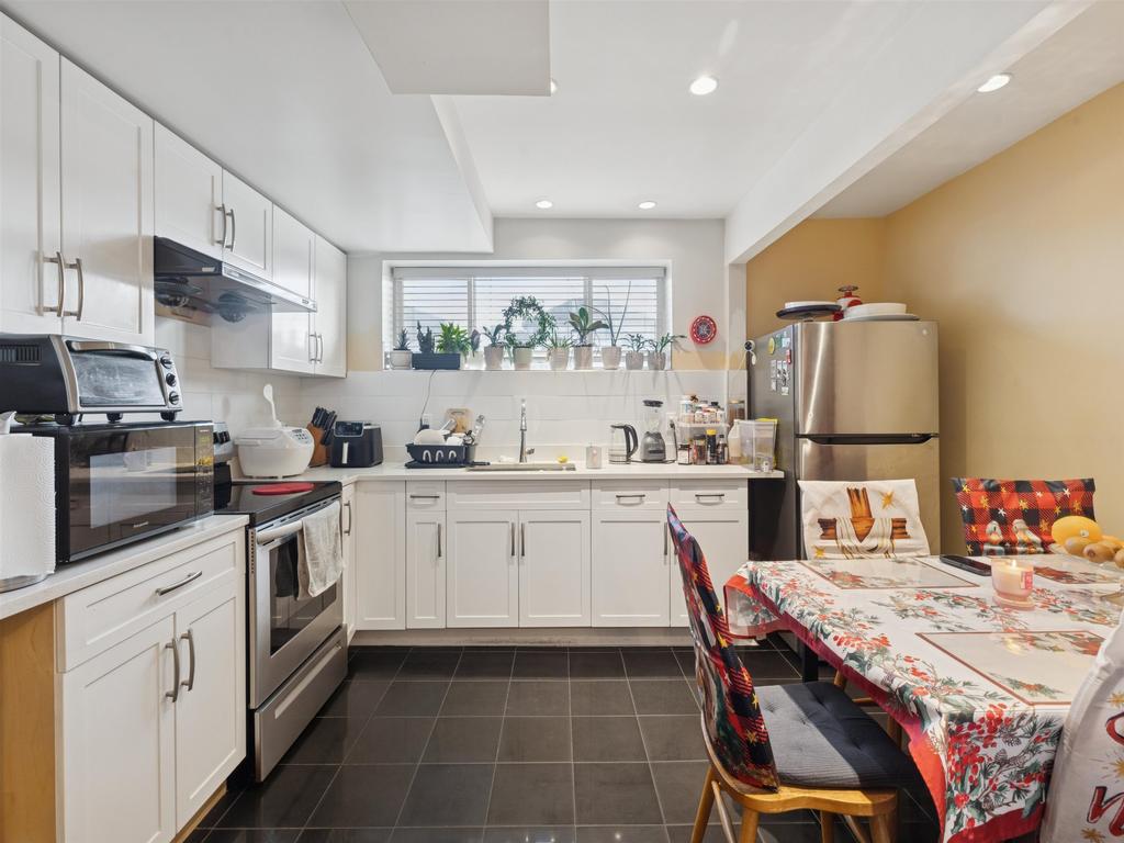 Listing Image for R3090565