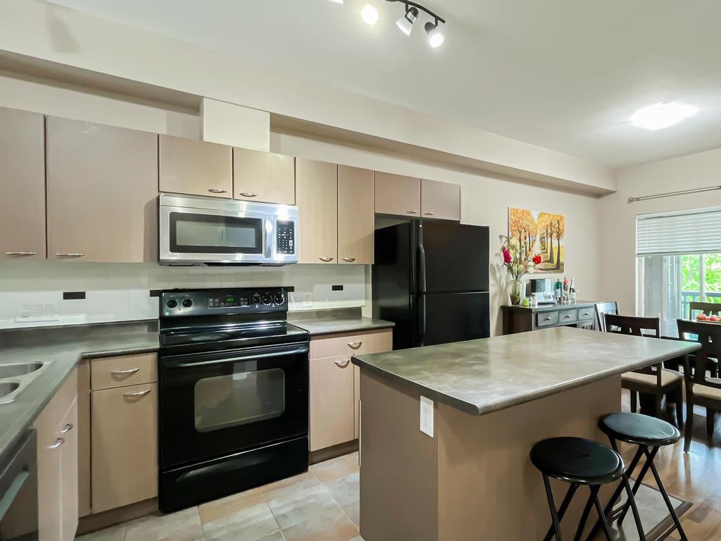 Listing Image for R3090566
