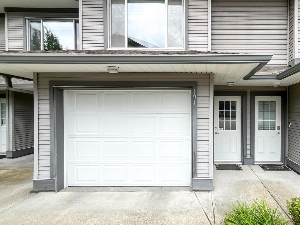 Listing Image for R3090566