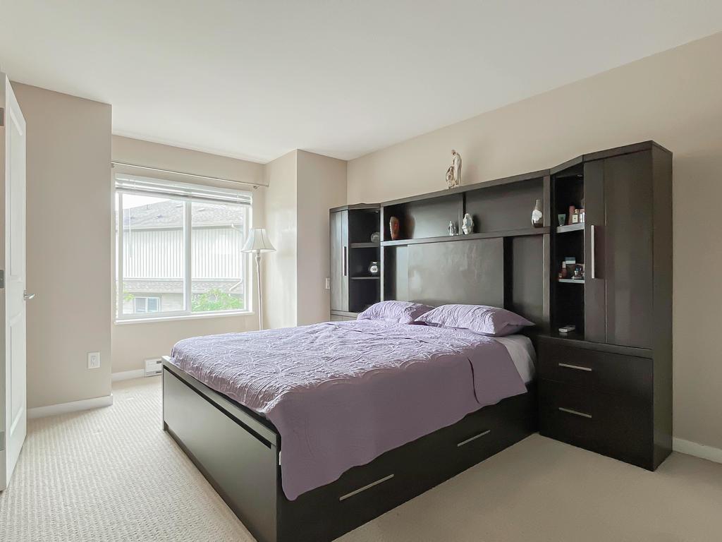 Listing Image for R3090566
