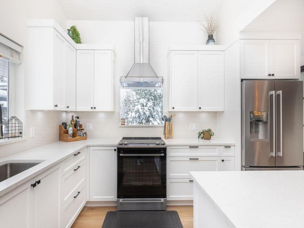 Listing Image for R3090572