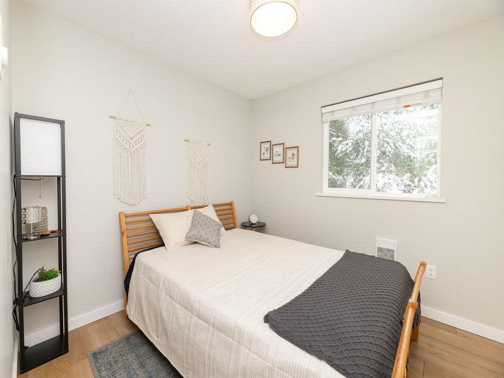 Listing Image for R3090572