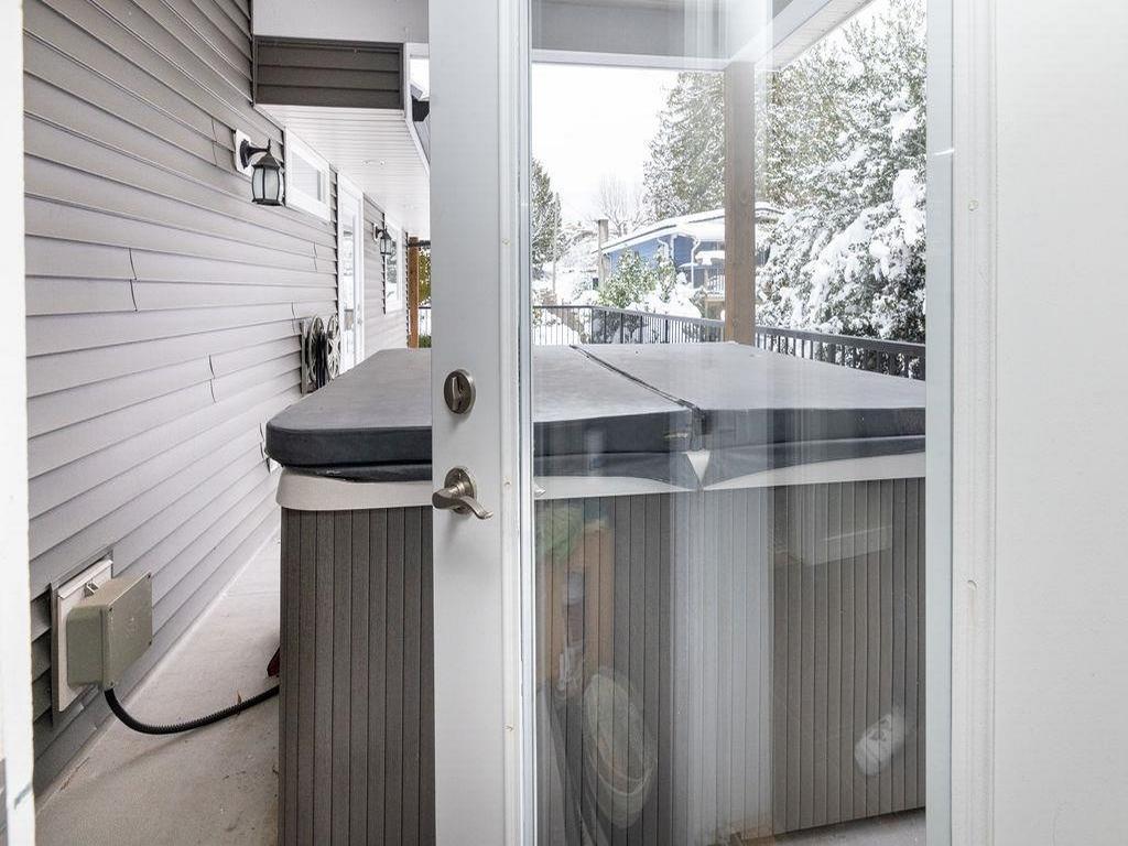 Listing Image for R3090572