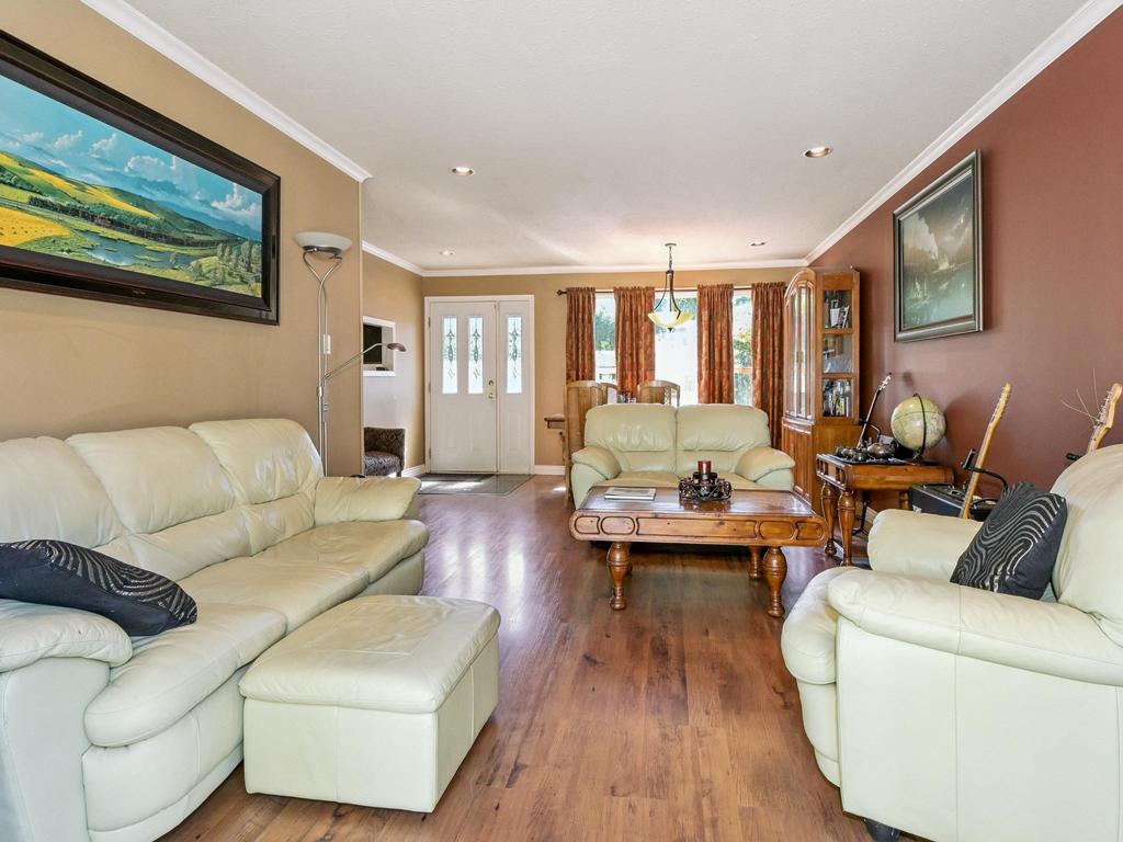 Listing Image for R3090580