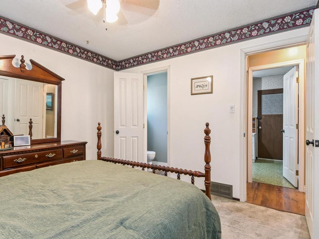 Listing Image for R3090580