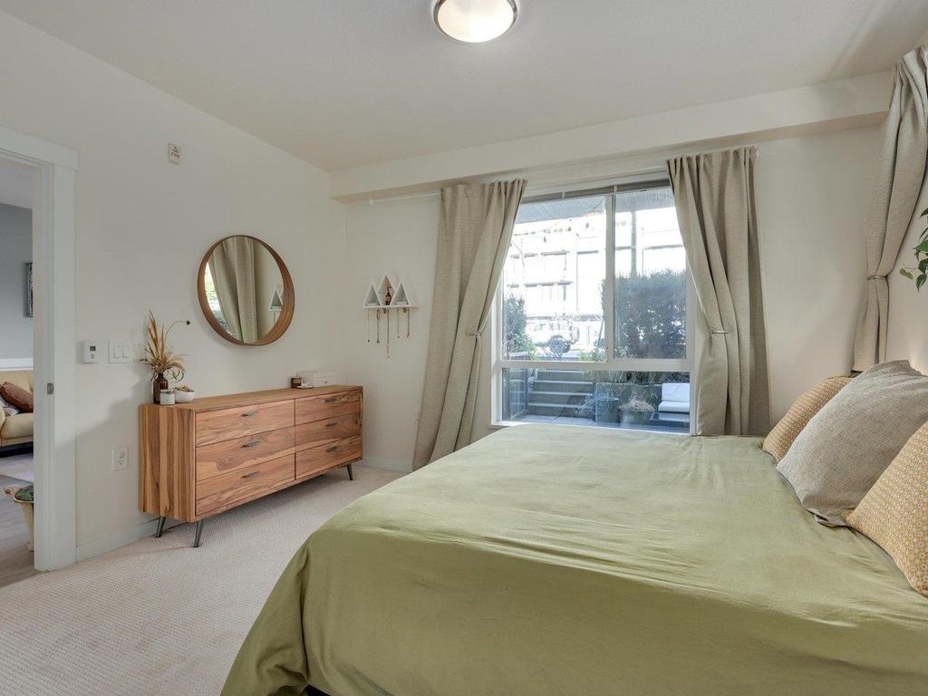 Listing Image for R3090582