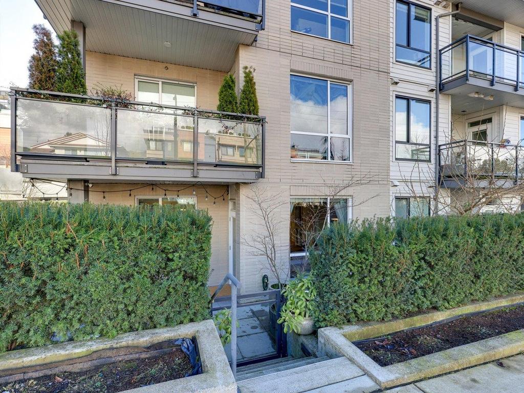 Listing Image for R3090582