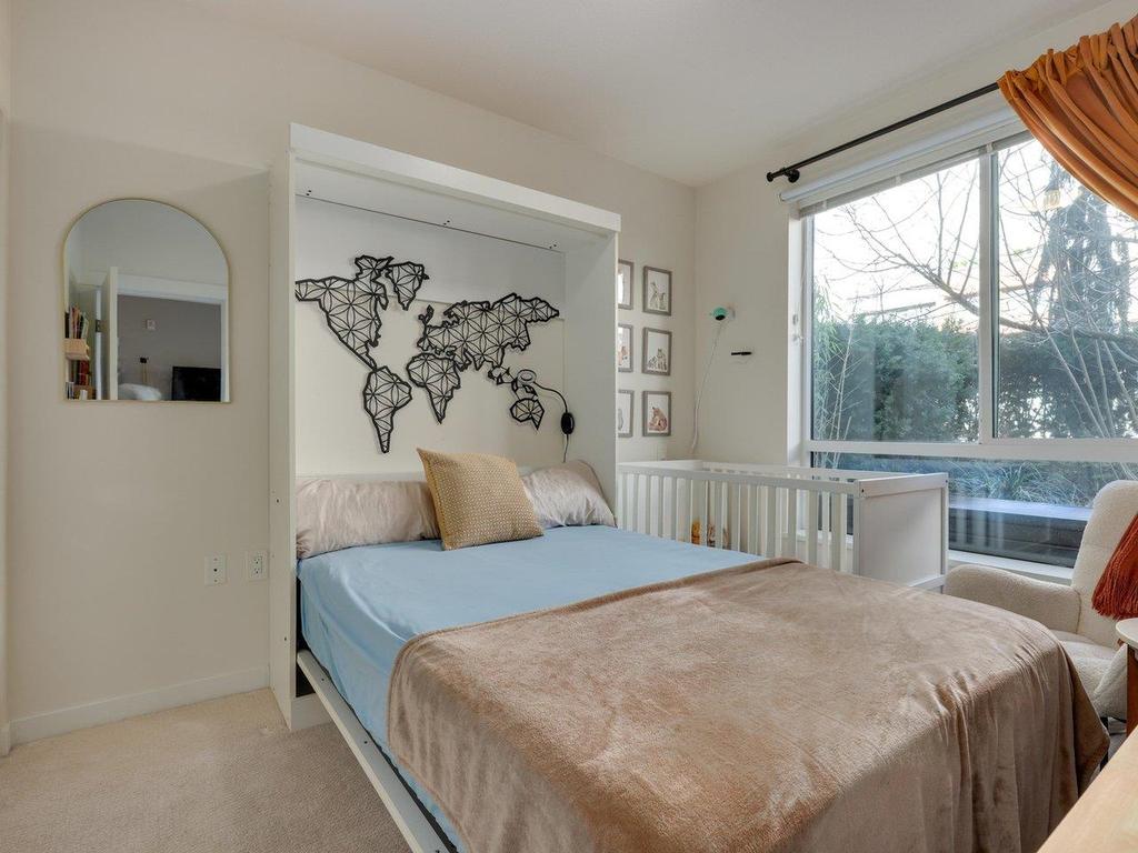 Listing Image for R3090582