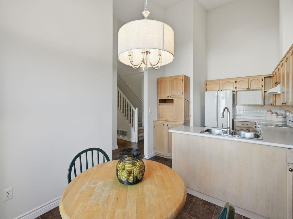 Listing Image for R3090587