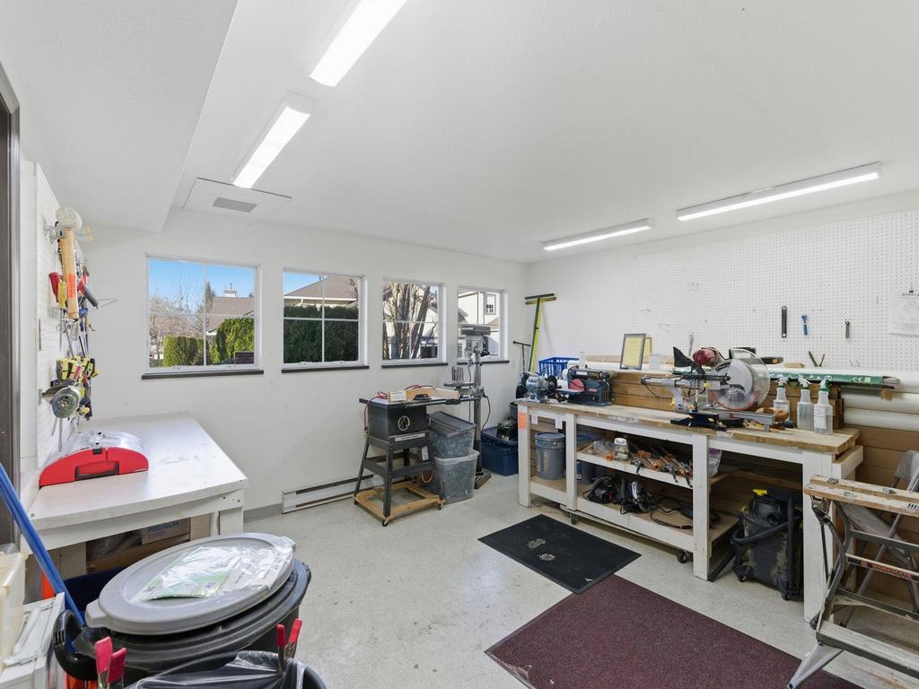 Listing Image for R3090587