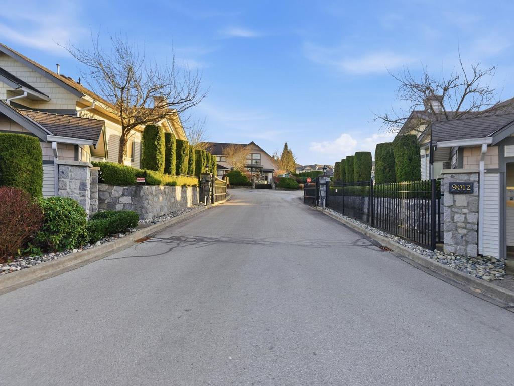 Listing Image for R3090587